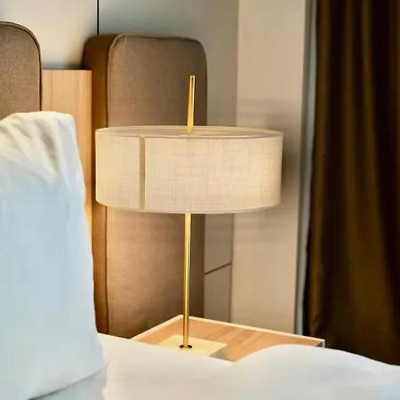 Leone Otel 4*