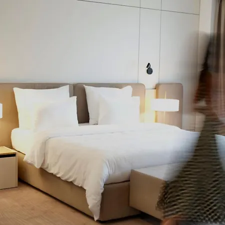 Leone Hotel