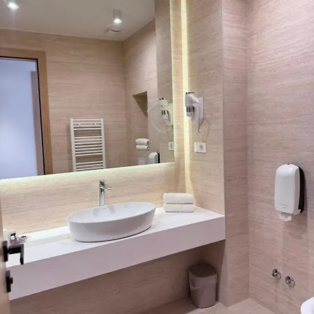 Hotel Leone 4*