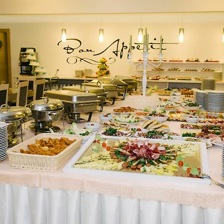 雄狮酒店 4* Međugorje