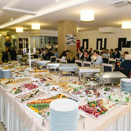 Leone Otel 4*
